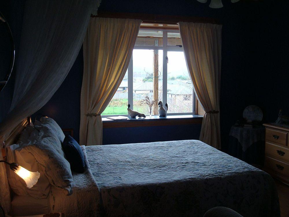 Olde Mill House B&B & Bike2Wine Cycle Hire Renwick Екстериор снимка