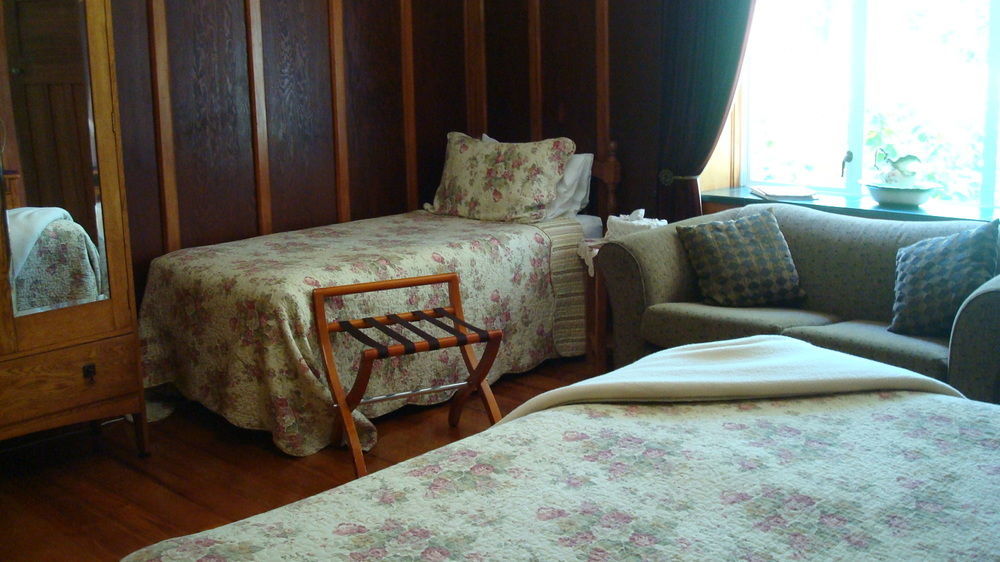 Olde Mill House B&B & Bike2Wine Cycle Hire Renwick Екстериор снимка