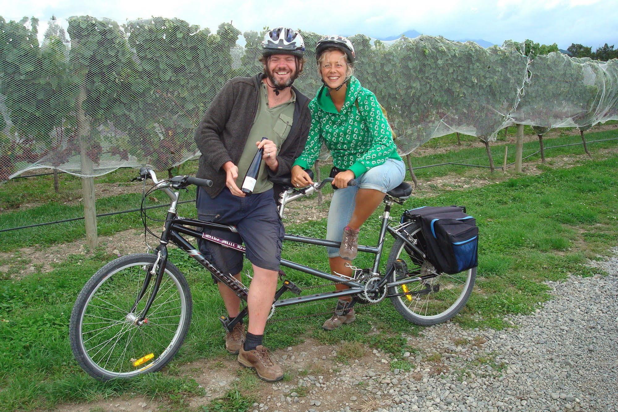 Olde Mill House B&B & Bike2Wine Cycle Hire Renwick Екстериор снимка