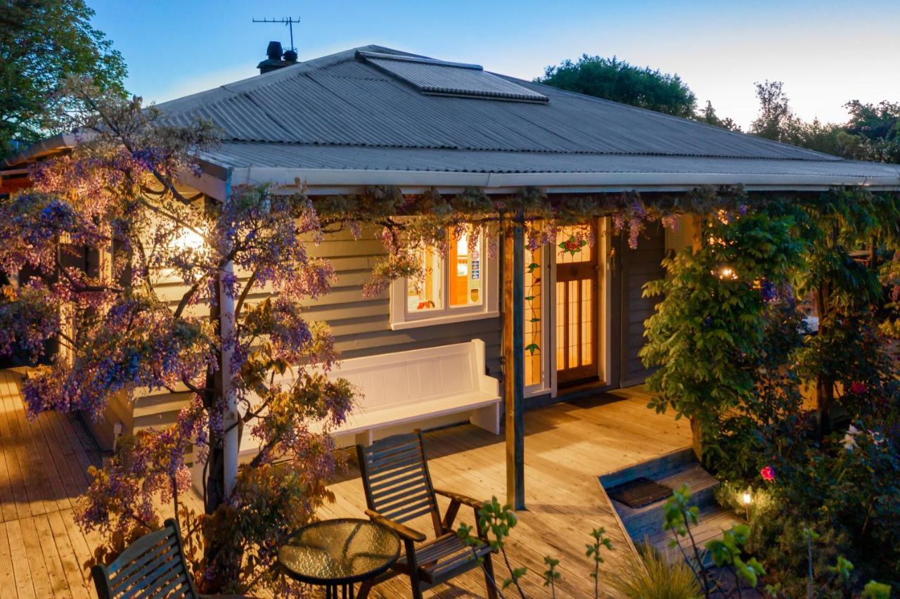 Olde Mill House B&B & Bike2Wine Cycle Hire Renwick Екстериор снимка